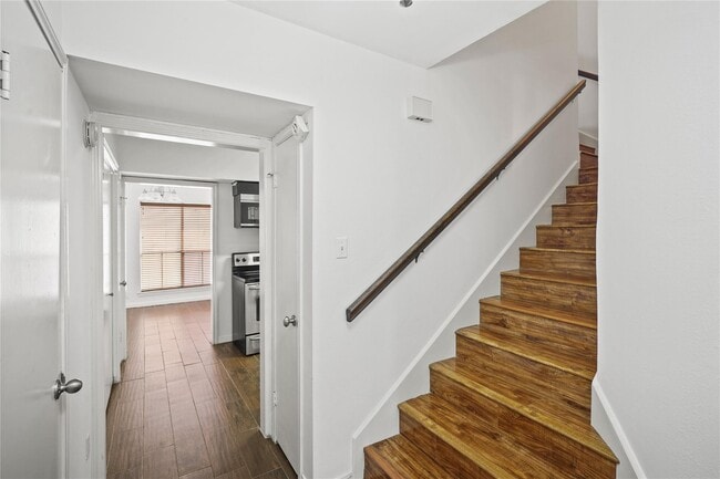 Foto del edificio - 1998 Augusta Dr