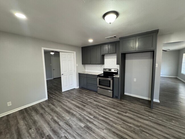 Foto del edificio - Updated 2 bedroom