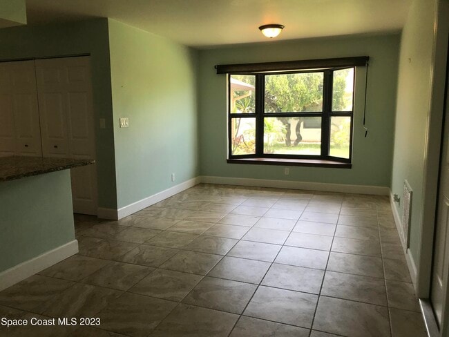 Foto del edificio - 136 Atlantic Dr