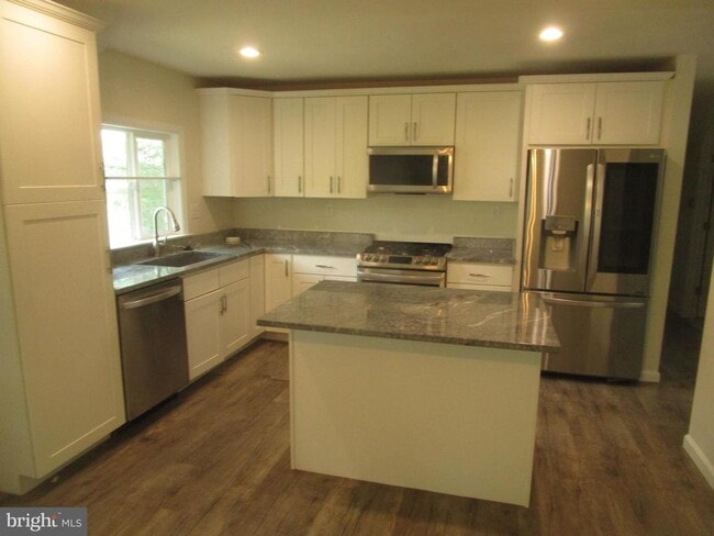 Building Photo - 10318 Aster Ln