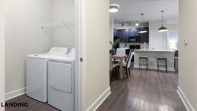 Building Photo - 3000 Daventry Cir