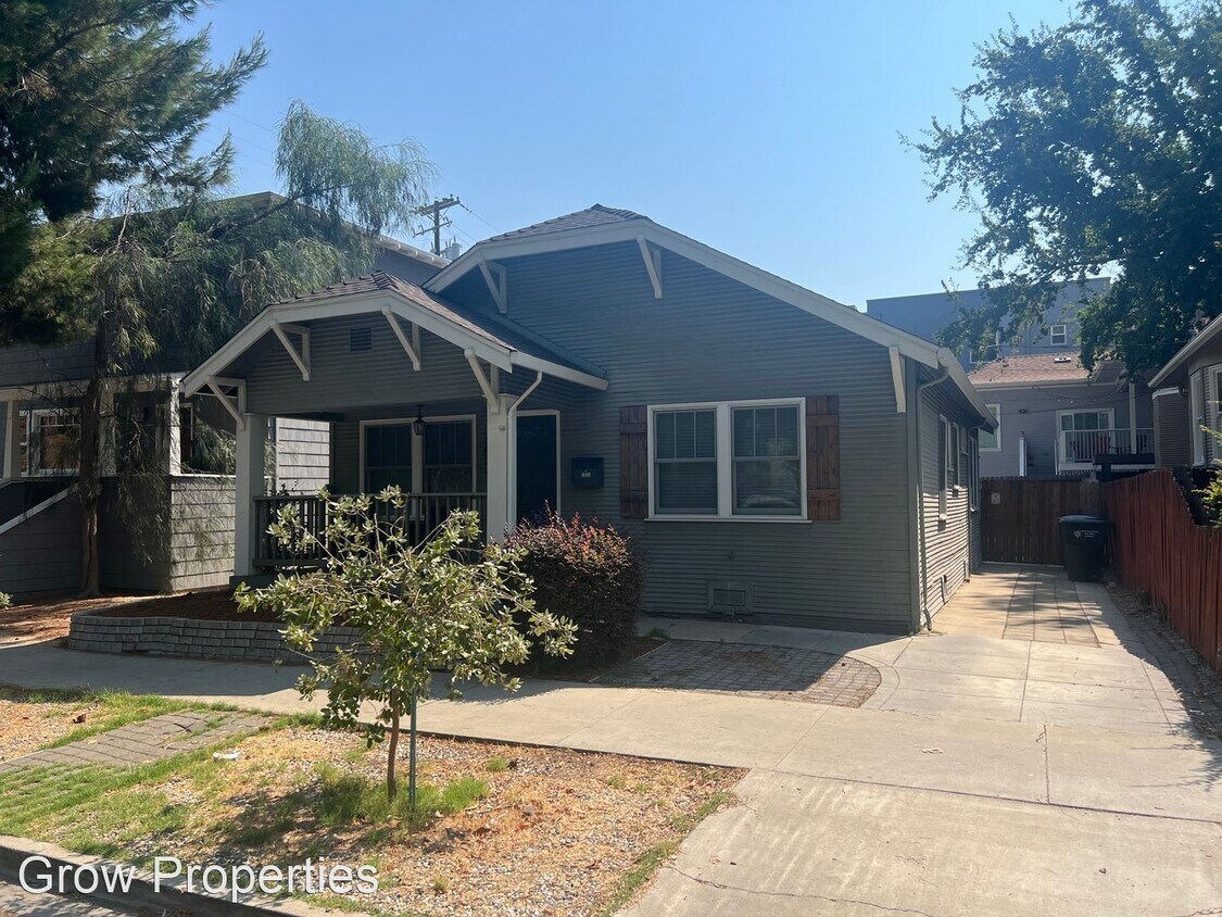 Foto principal - 2 br, 2 bath House - 1621 28th Street