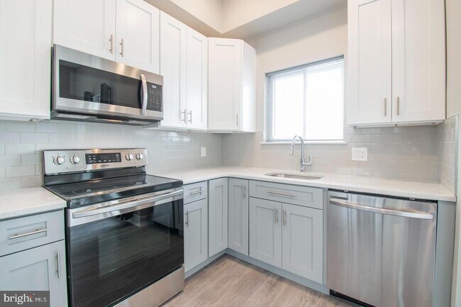 Foto del edificio - 1206 N 24th St