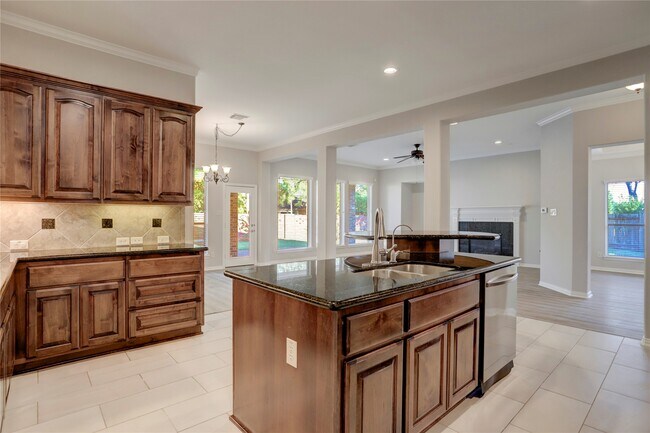 Foto del edificio - 23107 Redberry Ln