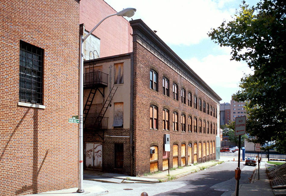 Alternate building view - 600 N Howard St