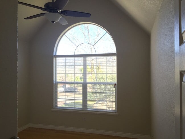 Building Photo - 3 Bed 2 Bath House in Bear Valley Springs!