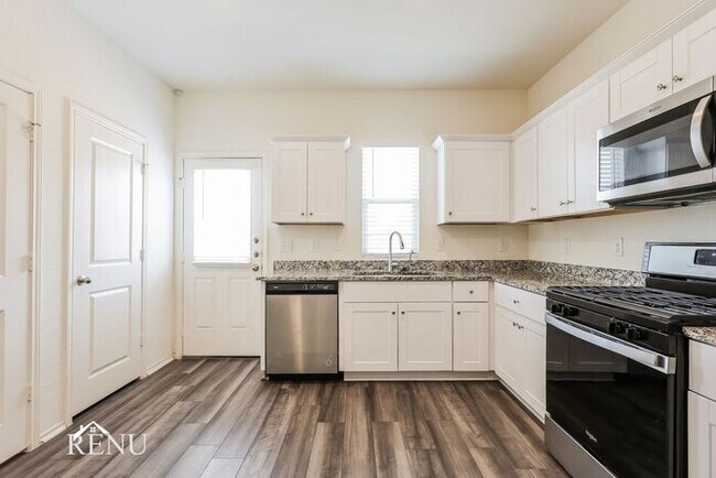 Foto del edificio - 5139 Firefly Hls