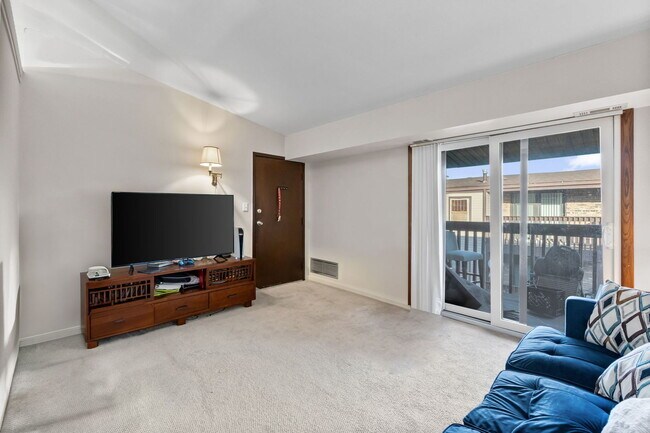 Building Photo - 4553 W 56th St