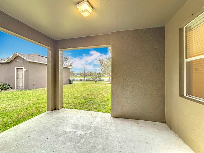 Building Photo - 6 BEDROOM 3 BATHROOM TWO STORY HOME ON IND...
