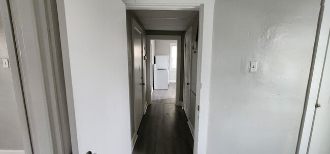 Building Photo - Alice St Triplex