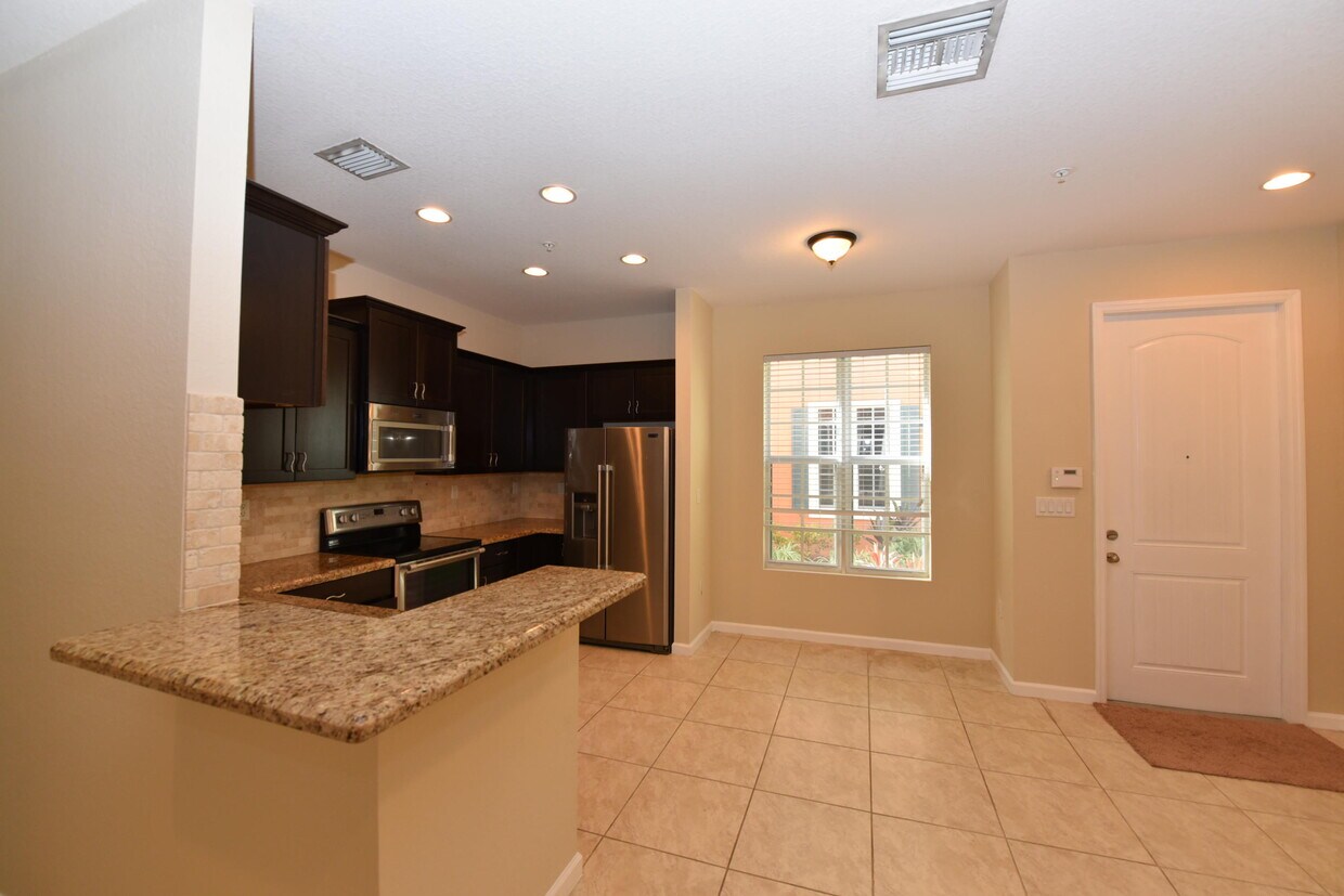 Foto principal - 709 SW 2nd Terrace