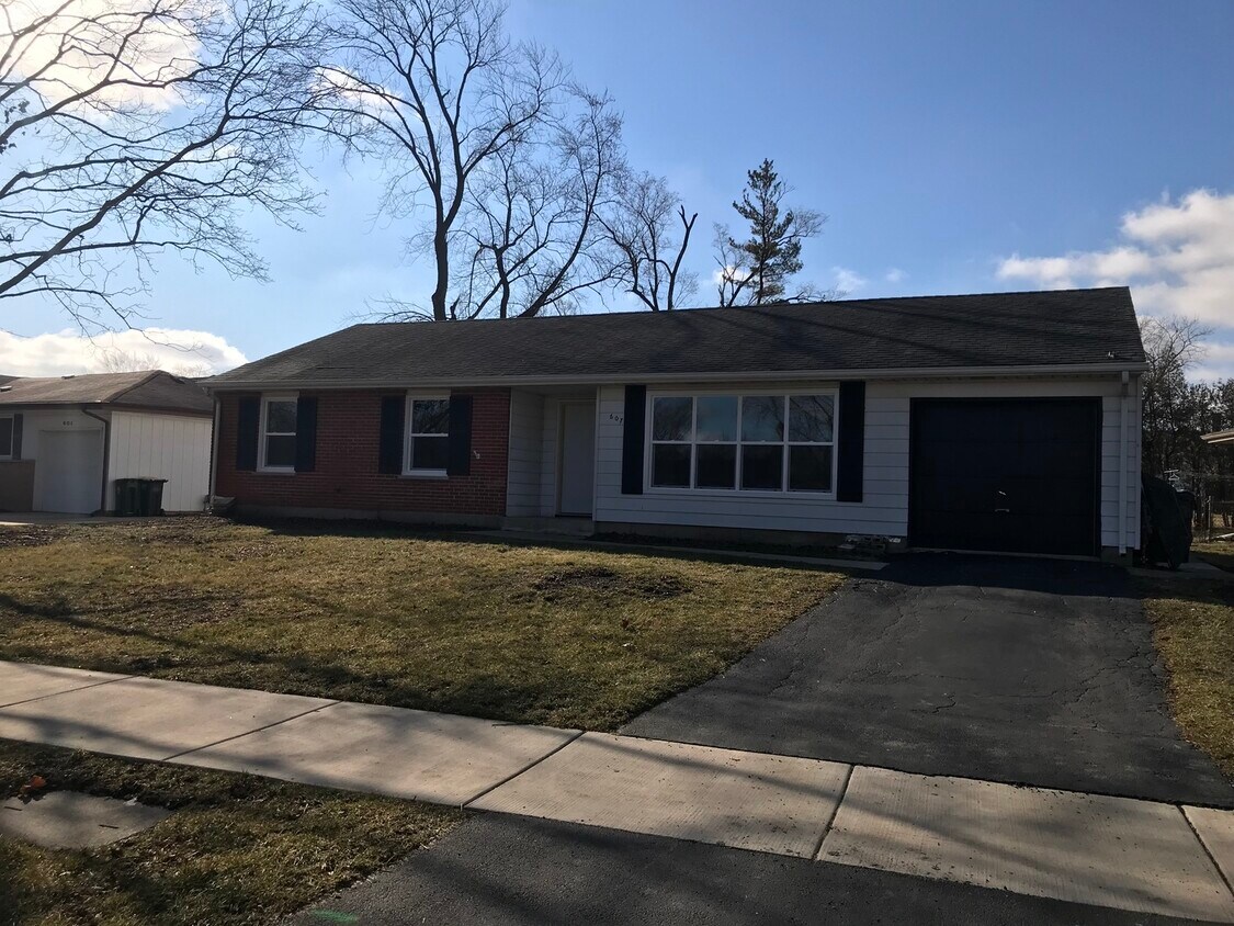 Foto principal - 607 W Maude Ave