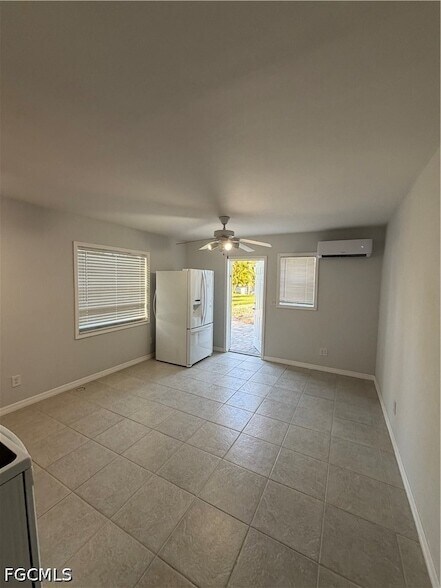 Foto del edificio - 14713 Kimberly Ln
