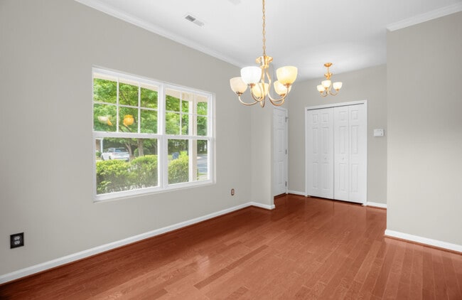 Building Photo - 202 Tallula Ln