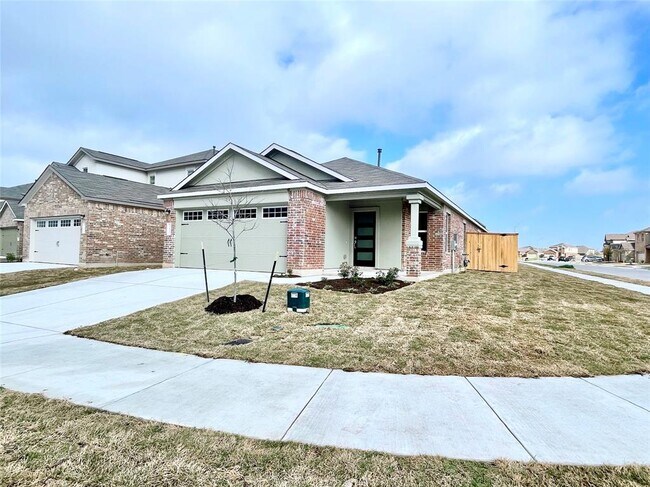 Foto del edificio - 305 Milliner Lp