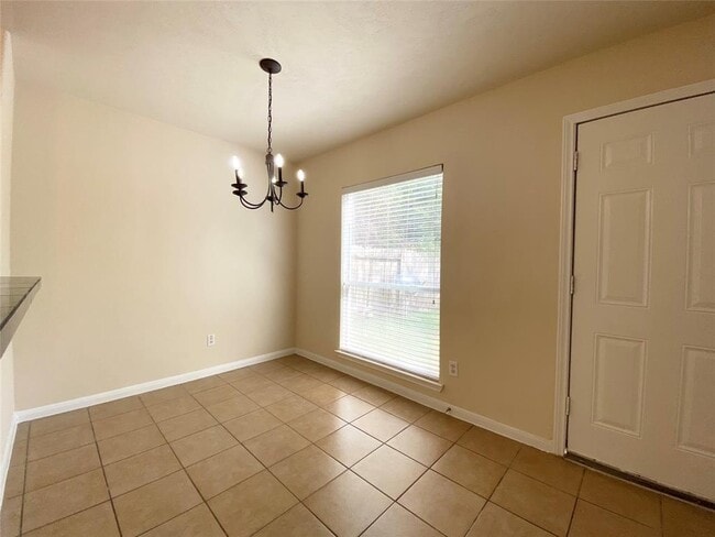 Building Photo - 3643 Windmill Village Dr