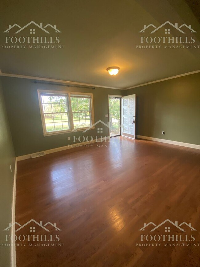 Building Photo - Charming 3BR/2BA Home in Stone Haven
