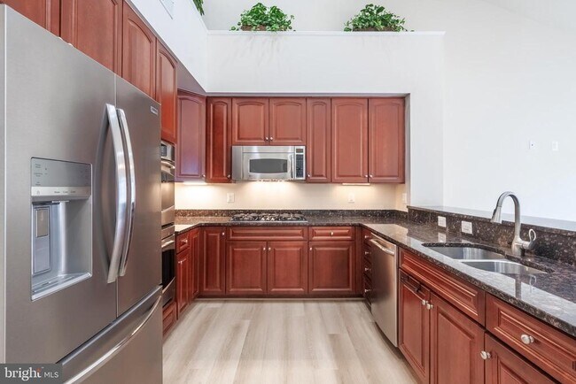 Foto del edificio - 8934 Yellow Daisy Pl