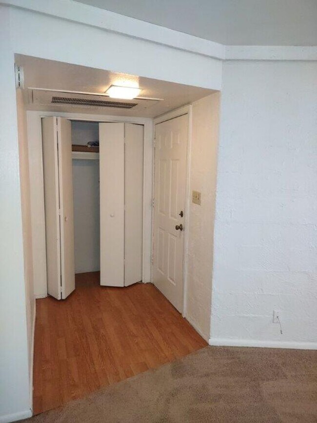 Foto del edificio - LOS BLANCOS-ALL UTILITES INCLUDED!!