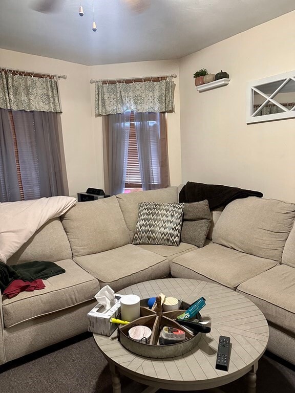 Building Photo - 19 Boston Ave