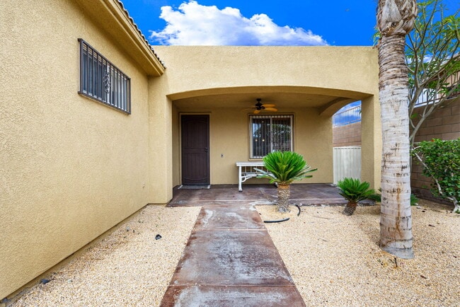 Building Photo - 13039 Calle Amapola