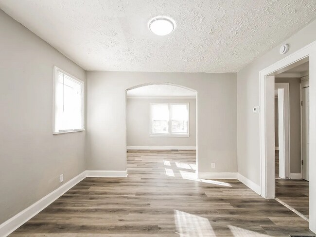 Foto del edificio - 3002 McKinley St