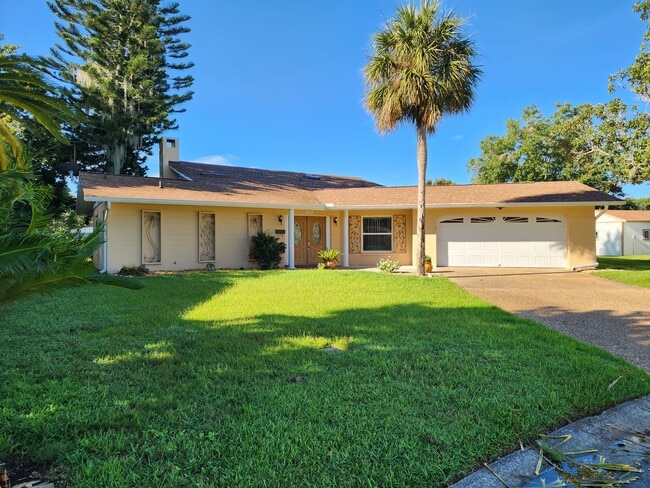 Building Photo - 1627 Canal Ct
