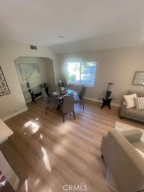 Building Photo - 87 Brisa Del Lago