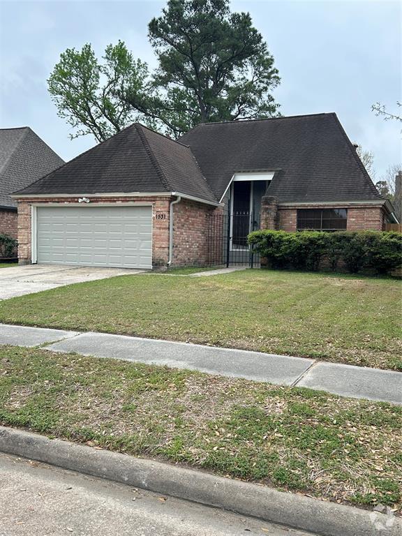 Building Photo - 1531 Rushworth Dr