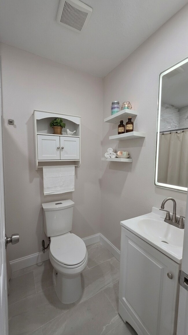 Foto del edificio - 8414 N River Dune St