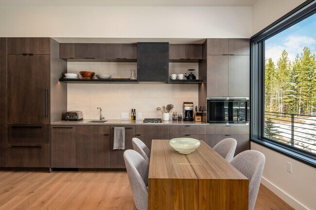 Foto del edificio - 4 Boathouse Way