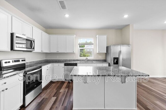 Building Photo - 3501 Strawberry Patch Row
