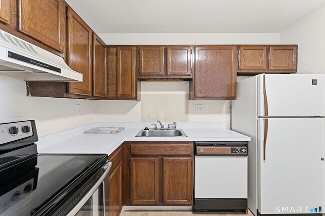 Foto del edificio - 2316 Cromwell Hills Dr