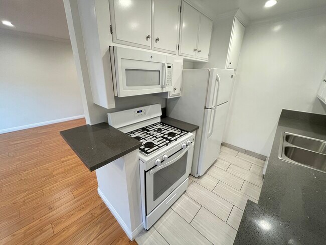 Foto del edificio - 3982 Inglewood Blvd