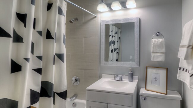 Foto del edificio - 1350 N Lake Shore Dr.