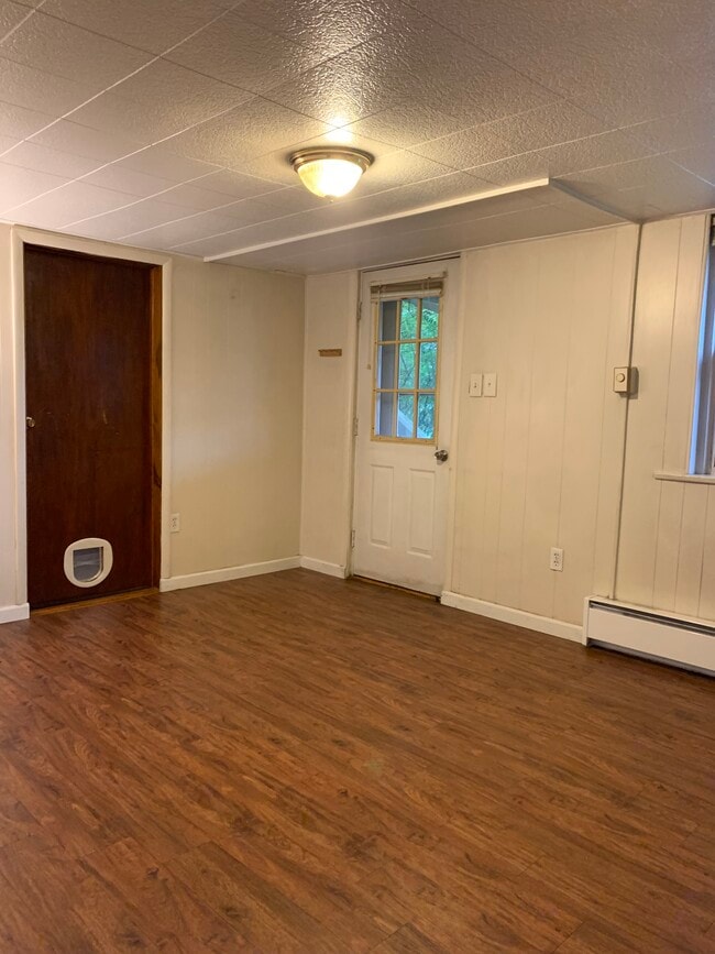 Building Photo - 514 4th St