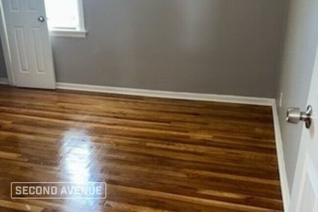 Foto del edificio - 1301 W 97th St
