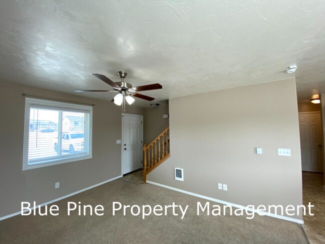 Building Photo - 779 Meppen Dr