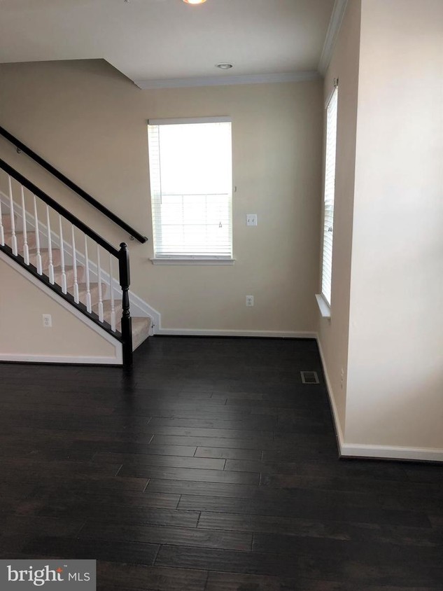Foto principal - 7118 Beaumont Place