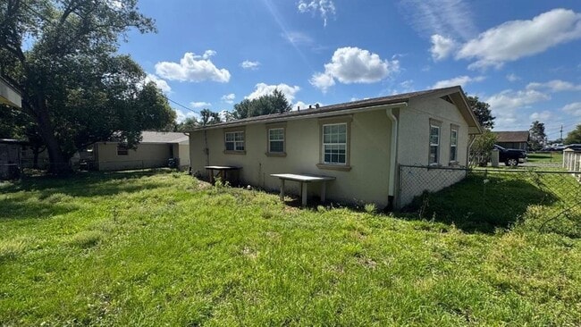 Building Photo - 37321 Safari Dr