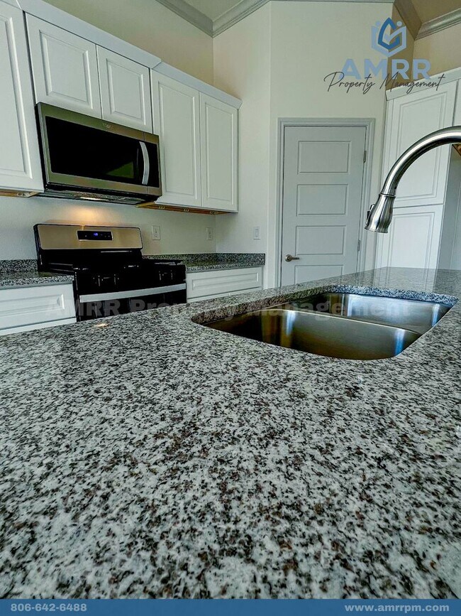 Foto del edificio - Welcome to Silverleaf Subdivision! Now leasing 3 bed/2bath family home!