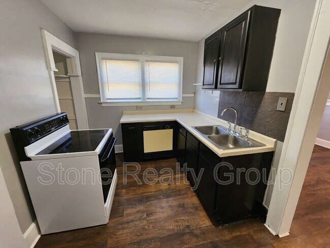Foto del edificio - 715 3rd Ave