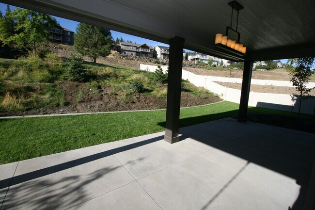 Foto del edificio - 713 W Willapa Ave