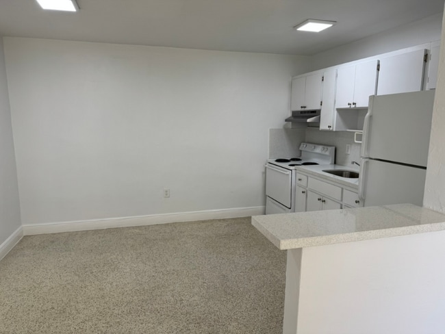 Foto del edificio - 935 SW 71st Ave