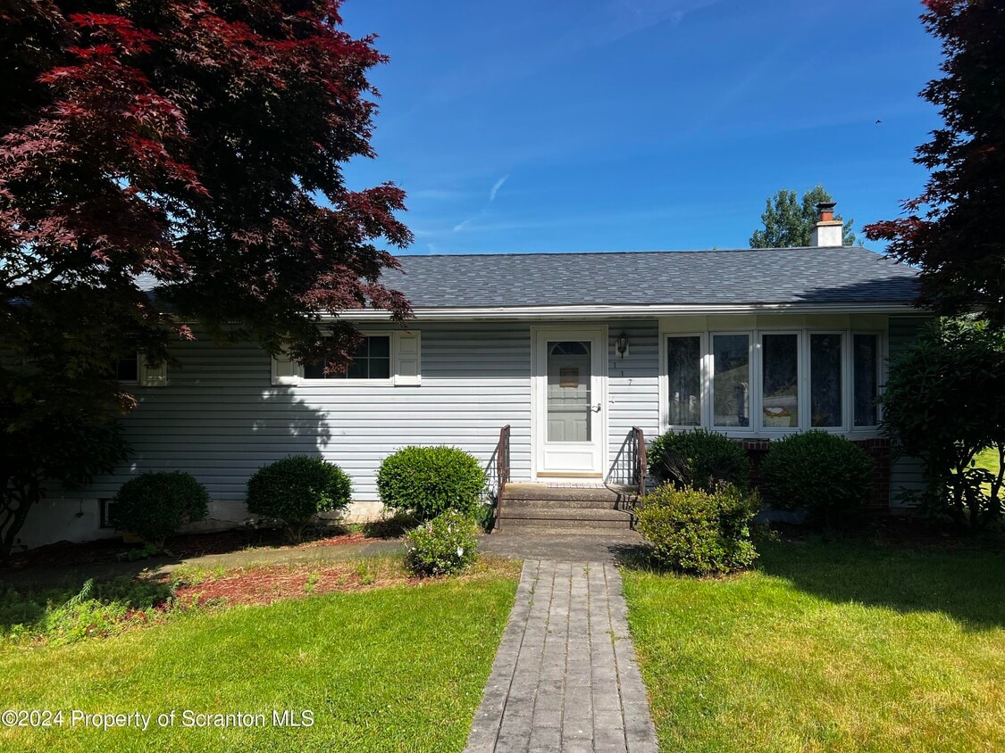 Primary Photo - 117 Beverly Dr