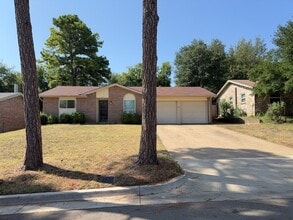 Building Photo - 603 Shelmar Dr