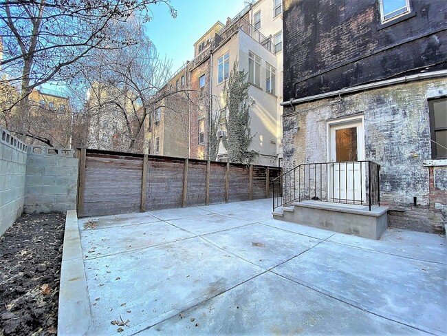 Foto del edificio - 123 W 77th St