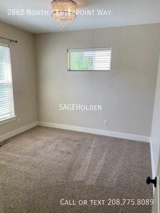 Foto del edificio - 2862 N Centrepoint Way