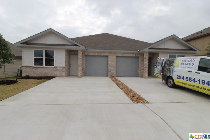 Foto principal - 223 Grn Valley Dr