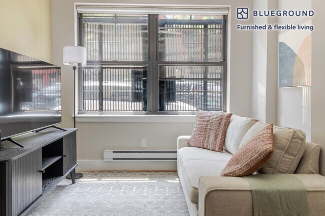 Foto del edificio - 515 W 47th St